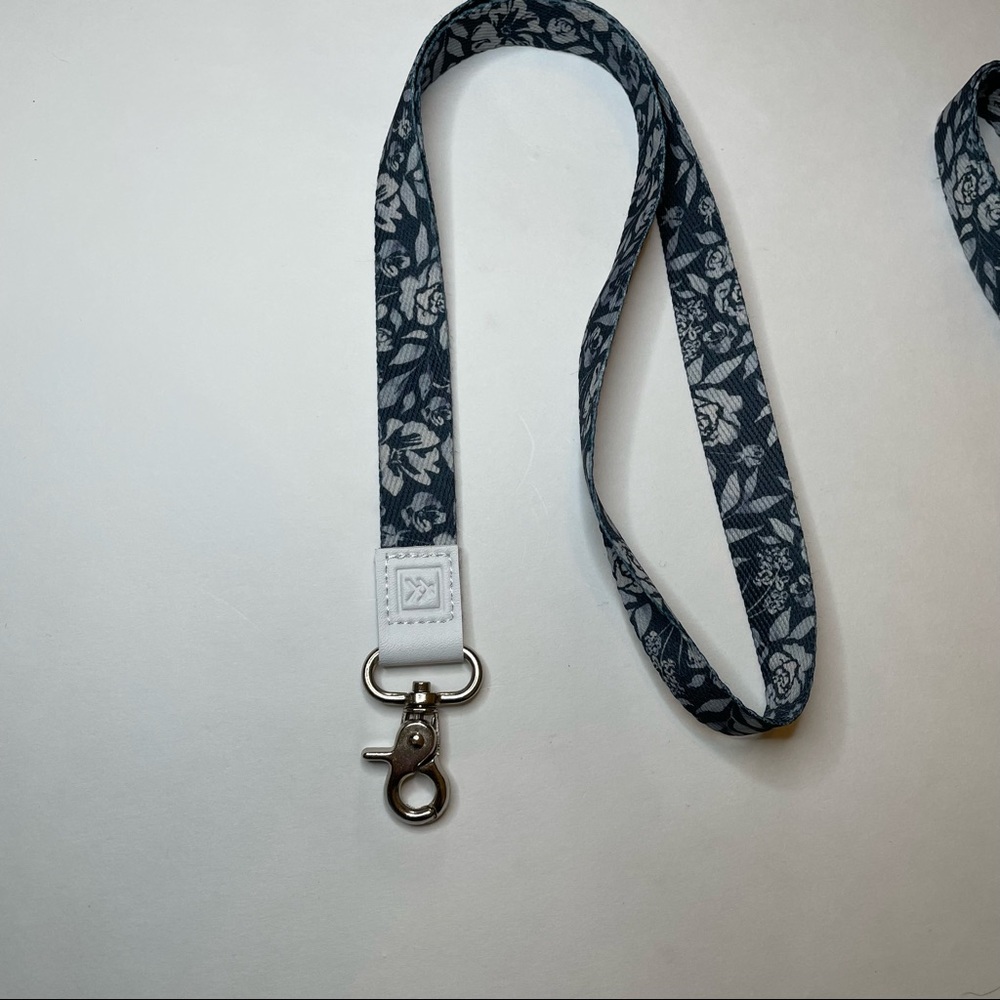 Floral Thread Wallet Lanyard - Picture 6 of 6